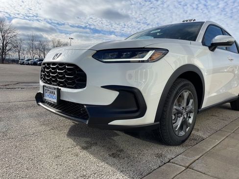 New 2026 Honda HR-V LX image 14