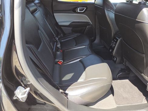 Used 2023 Jeep Compass Limited AWD/4WD image 18
