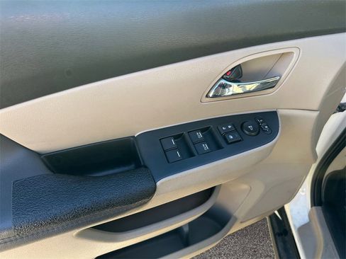 Used 2016 Honda Odyssey SE image 16
