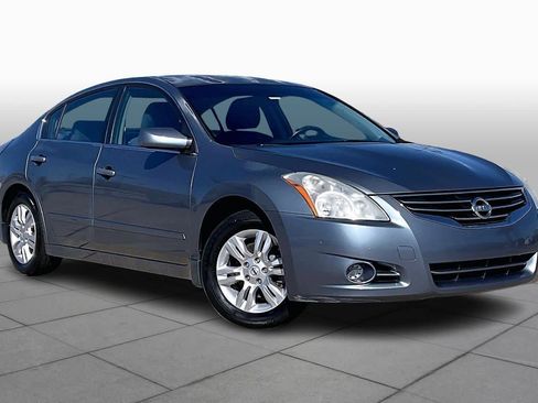 Used 2010 Nissan Altima 2.5 S w/ Convenience Pkg image 4