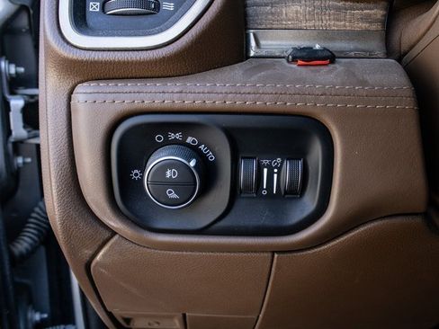 Used 2020 RAM 2500 Limited image 8