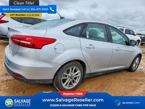 Used 2018 Ford Focus SE FWD image 4