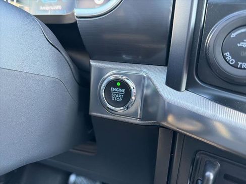 Certified 2022 Ford F150 Raptor w/ Raptor 37 Performance Package AWD/4WD image 39