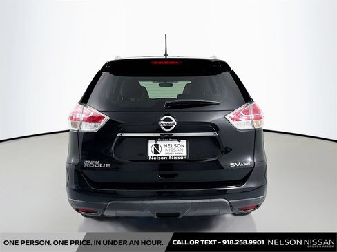 Used 2016 Nissan Rogue SV AWD/4WD image 6