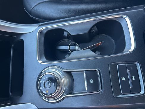 Used 2020 Ford Fusion SEL image 36