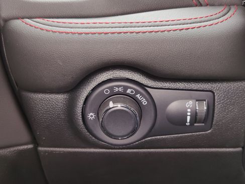 Used 2024 Dodge Durango Citadel image 36