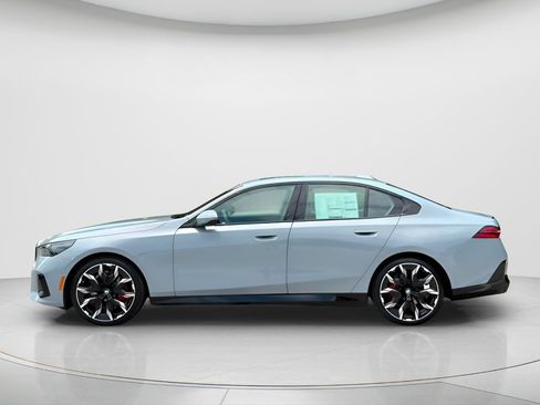 New 2027 BMW 530i w/ M Sport Package RWD image 8