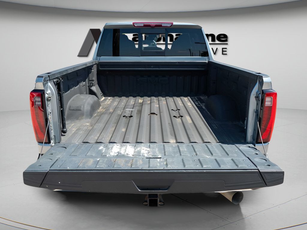 Used 2024 GMC Sierra 2500 SLT w/ SLT Premium Package AWD/4WD image 9
