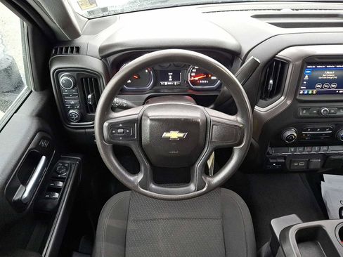 Used 2023 Chevrolet Silverado 2500 Custom image 11