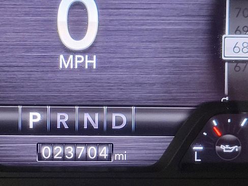 Used 2022 RAM 1500 Big Horn AWD/4WD image 3