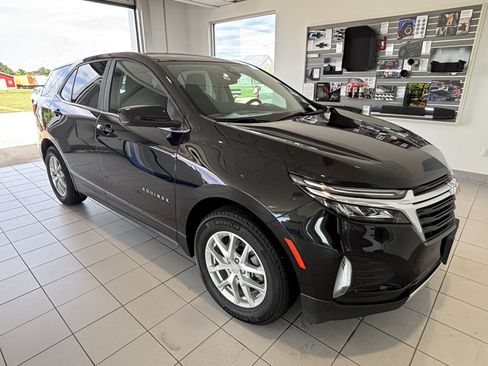 Used 2024 Chevrolet Equinox LT FWD image 6