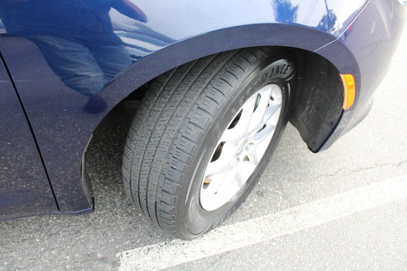 Used 2020 Chrysler Voyager LX FWD image 20
