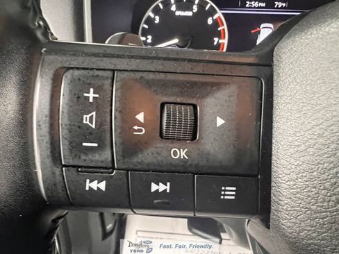 Used 2025 Nissan Rogue SV AWD/4WD image 46