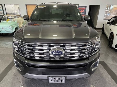 Used 2021 Ford Expedition Max Limited image 9