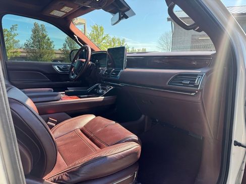 Used 2019 Lincoln Navigator L Black Label w/ Cargo Package image 8