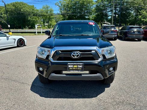 Used 2015 Toyota Tacoma 4x4 Double Cab w/ SR5 Package image 2