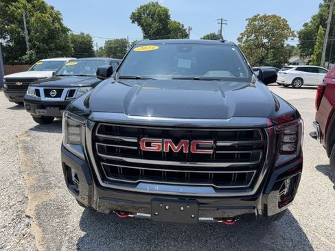 Used 2023 GMC Yukon AT4 w/ LPO, Floor Liner Package AWD/4WD image 6