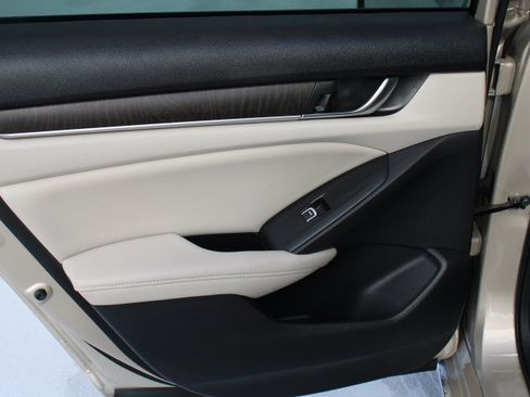 Used 2020 Honda Accord EX-L image 14