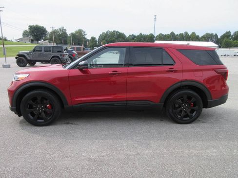 Used 2022 Ford Explorer ST w/ Equipment Group 401A AWD/4WD image 3