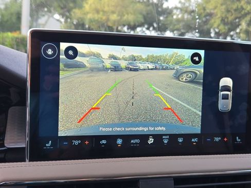 Used 2023 Lincoln Corsair FWD image 11