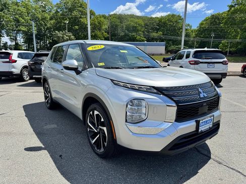 Used 2022 Mitsubishi Outlander ES AWD/4WD image 8