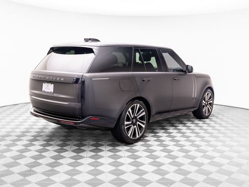 Used 2023 Land Rover Range Rover Autobiography AWD/4WD image 5