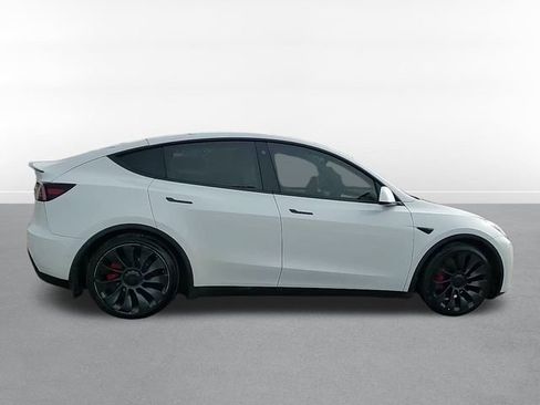 Used 2023 Tesla Model Y Performance image 4