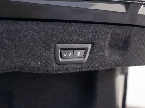 Used 2024 BMW i5 M60 w/ Executive Package image 33