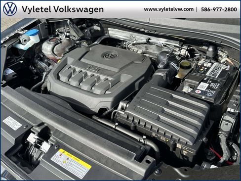 Certified 2023 Volkswagen Tiguan SE image 8