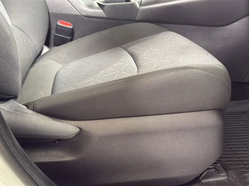 Used 2025 Toyota RAV4 XLE w/ Convenience Package image 20