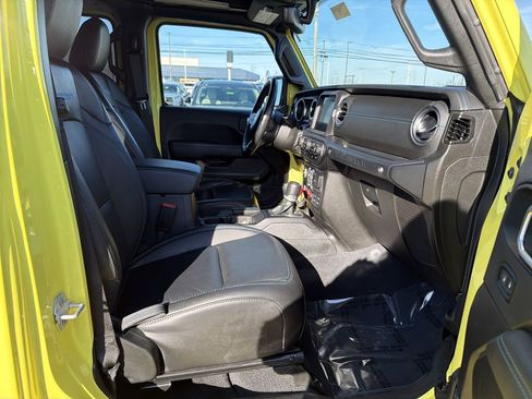 Used 2023 Jeep Wrangler Unlimited Rubicon 4xe w/ Cold Weather Group image 15