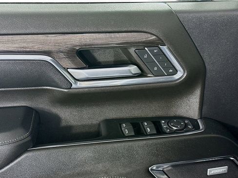 Used 2024 Chevrolet Silverado 3500 LTZ image 25