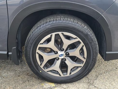 Used 2020 Subaru Forester Premium image 36