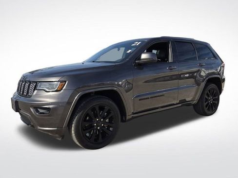 Used 2021 Jeep Grand Cherokee Laredo X image 5