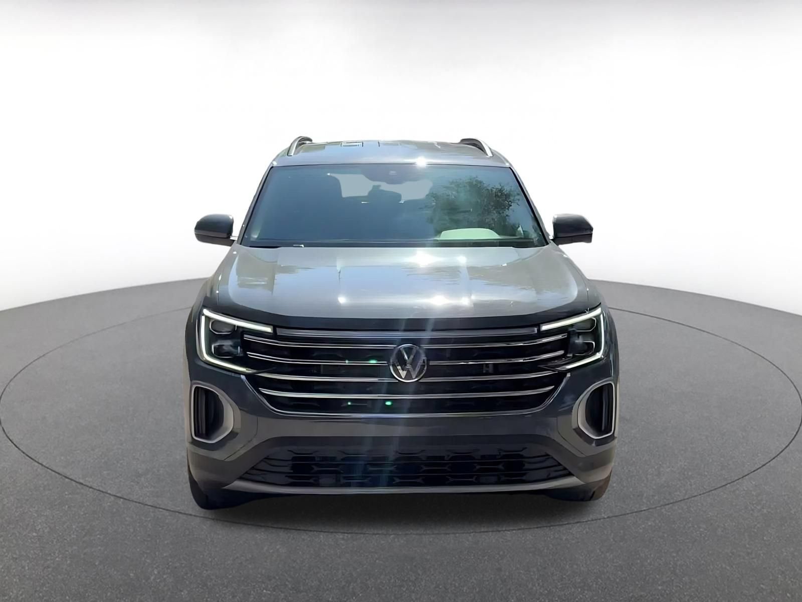 Used 2026 Volkswagen Atlas SE FWD image 4