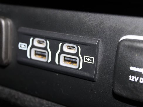 Used 2024 Jeep Wagoneer Series III AWD/4WD image 34