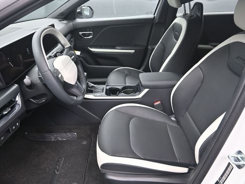 New 2026 Kia K4 GT-Line image 16