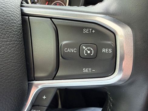 Used 2021 RAM 1500 Laramie AWD/4WD image 24