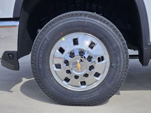 New 2026 Chevrolet Silverado 3500 LT w/ Texas Edition image 12