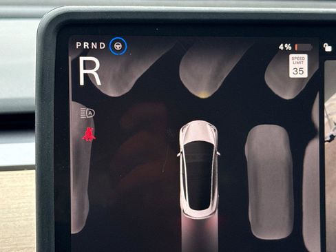 Used 2023 Tesla Model 3 Standard Range image 26