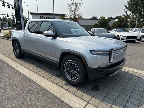 Used 2025 Rivian R1T Adventure AWD/4WD image 3