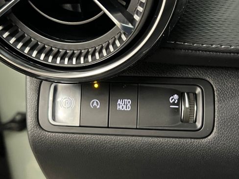 New 2026 Chevrolet Equinox LT w/ Convenience Package II image 11