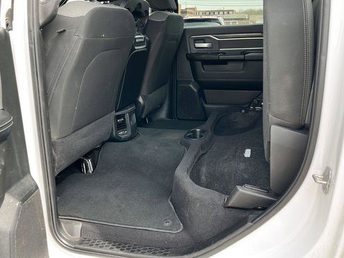 Used 2022 RAM 2500 Big Horn AWD/4WD image 25