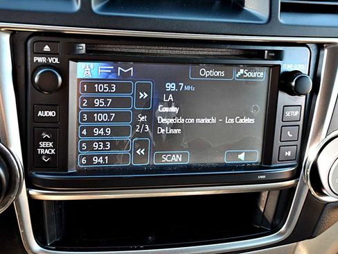 Used 2013 Toyota Highlander FWD image 21