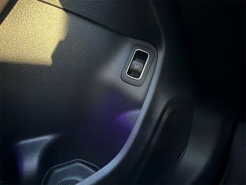 Used 2023 Mercedes-Benz CLA 250 image 34