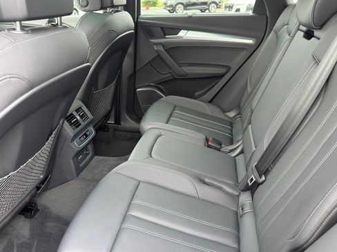 Used 2023 Audi Q5 2.0T Premium Plus w/ Premium Plus Package AWD/4WD image 27