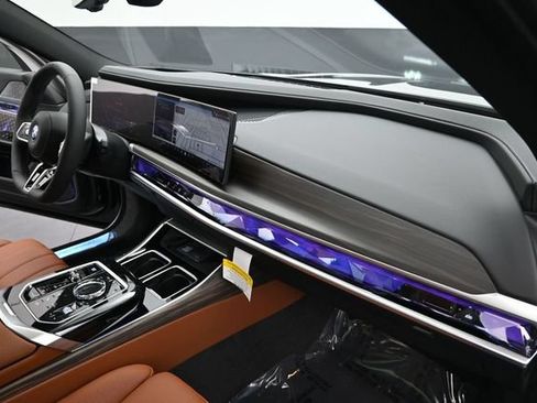 New 2026 BMW i7 xDrive60 w/ Executive Package AWD/4WD image 27