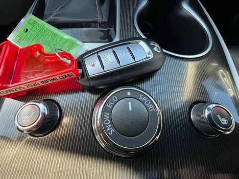 Used 2020 INFINITI QX60 Luxe w/ Essential Package image 56