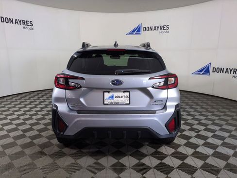 Used 2025 Subaru Crosstrek 2.5i Limited AWD/4WD image 4