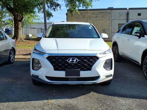Used 2019 Hyundai Santa Fe SEL AWD/4WD image 3